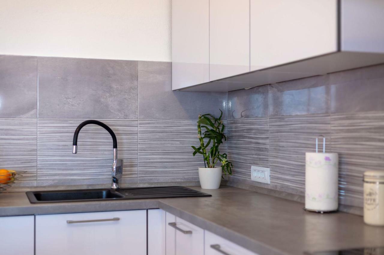 Luxury Apartment Nora Podstrana Dış mekan fotoğraf