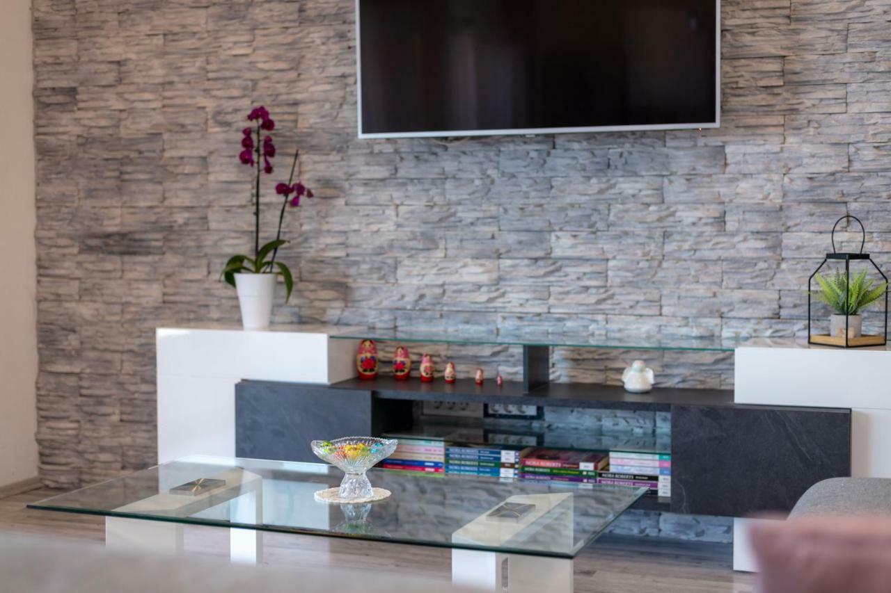 Luxury Apartment Nora Podstrana Dış mekan fotoğraf
