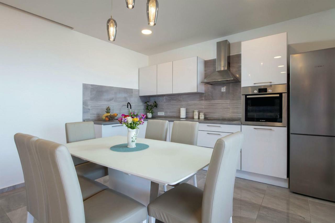 Luxury Apartment Nora Podstrana Dış mekan fotoğraf
