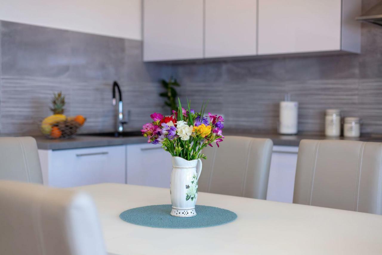 Luxury Apartment Nora Podstrana Dış mekan fotoğraf